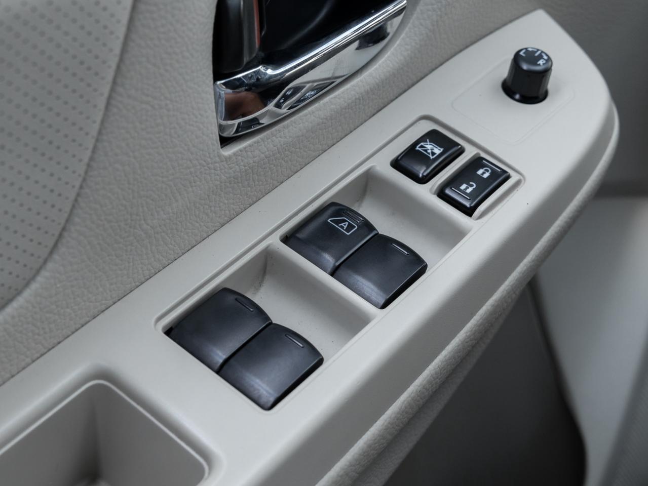 2012 Subaru Impreza HB CVT Photo