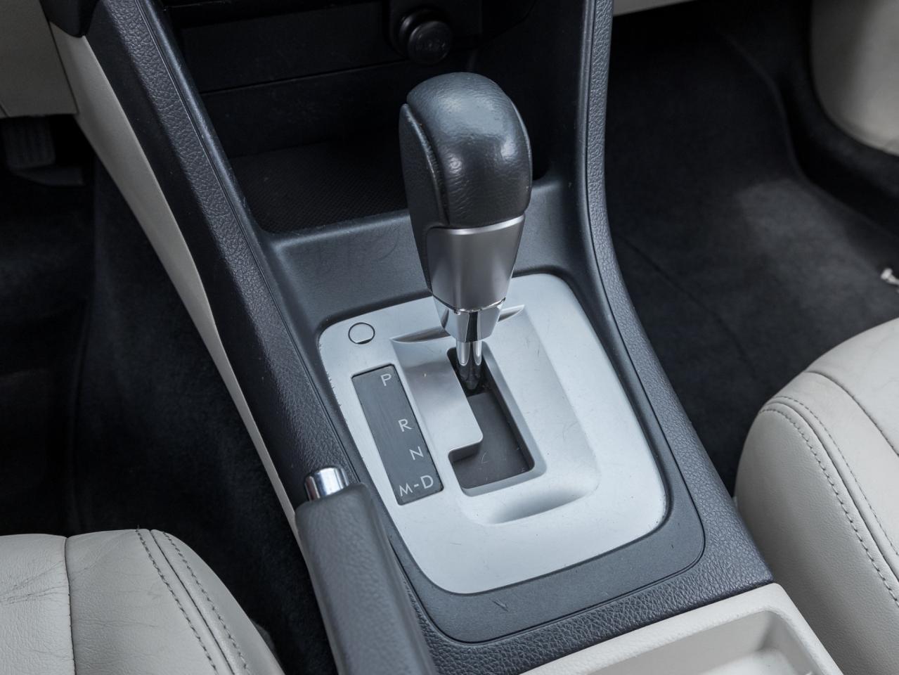 2012 Subaru Impreza HB CVT Photo