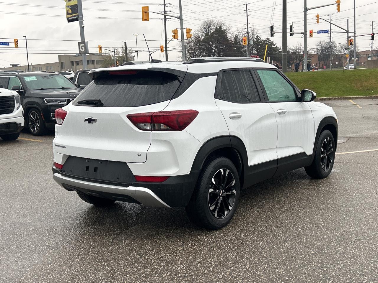 2022 Chevrolet TrailBlazer FWD 4dr LT Photo4