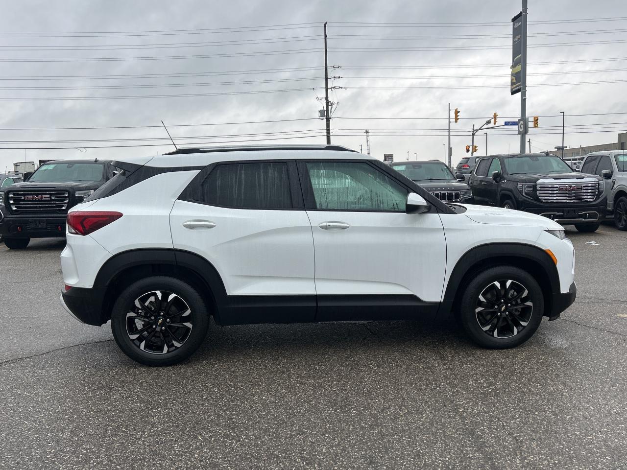 2022 Chevrolet TrailBlazer FWD 4dr LT Photo