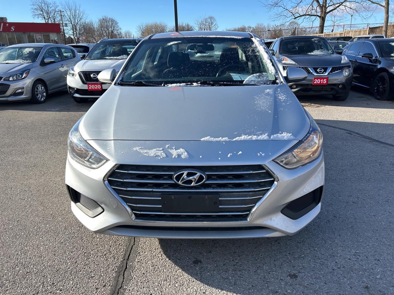 2018 Hyundai Accent GL, CLEAN CARFAX, WELL OILED, HEATED SEATS! Photo2