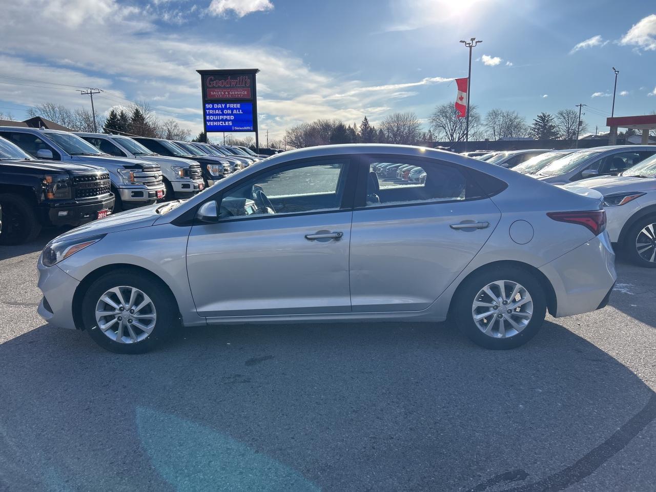 2018 Hyundai Accent GL, CLEAN CARFAX, WELL OILED, HEATED SEATS! Photo
