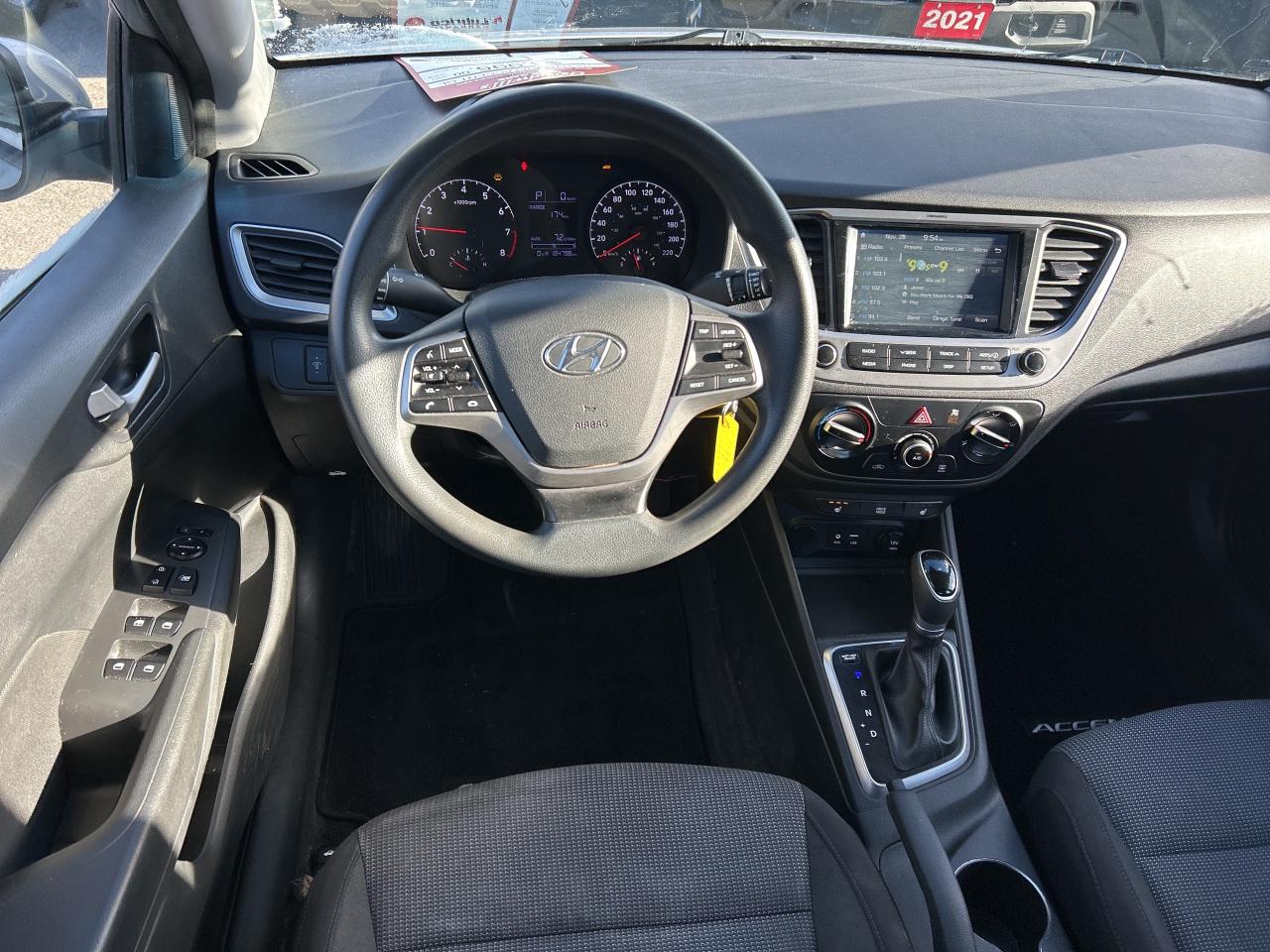2018 Hyundai Accent GL, CLEAN CARFAX, WELL OILED, HEATED SEATS! Photo