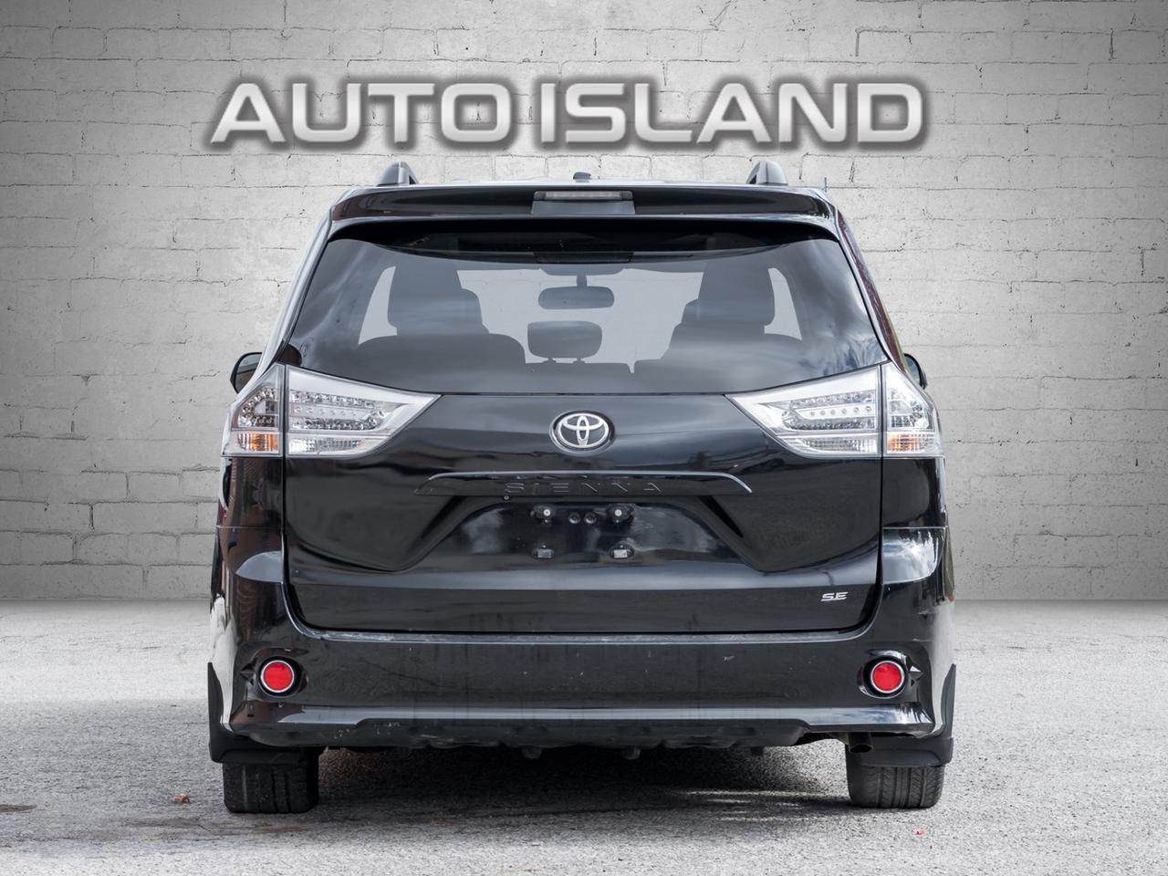 2013 Toyota Sienna V6 SE FWD -Sunroof-Rear Entertainment/Camera-Power Photo