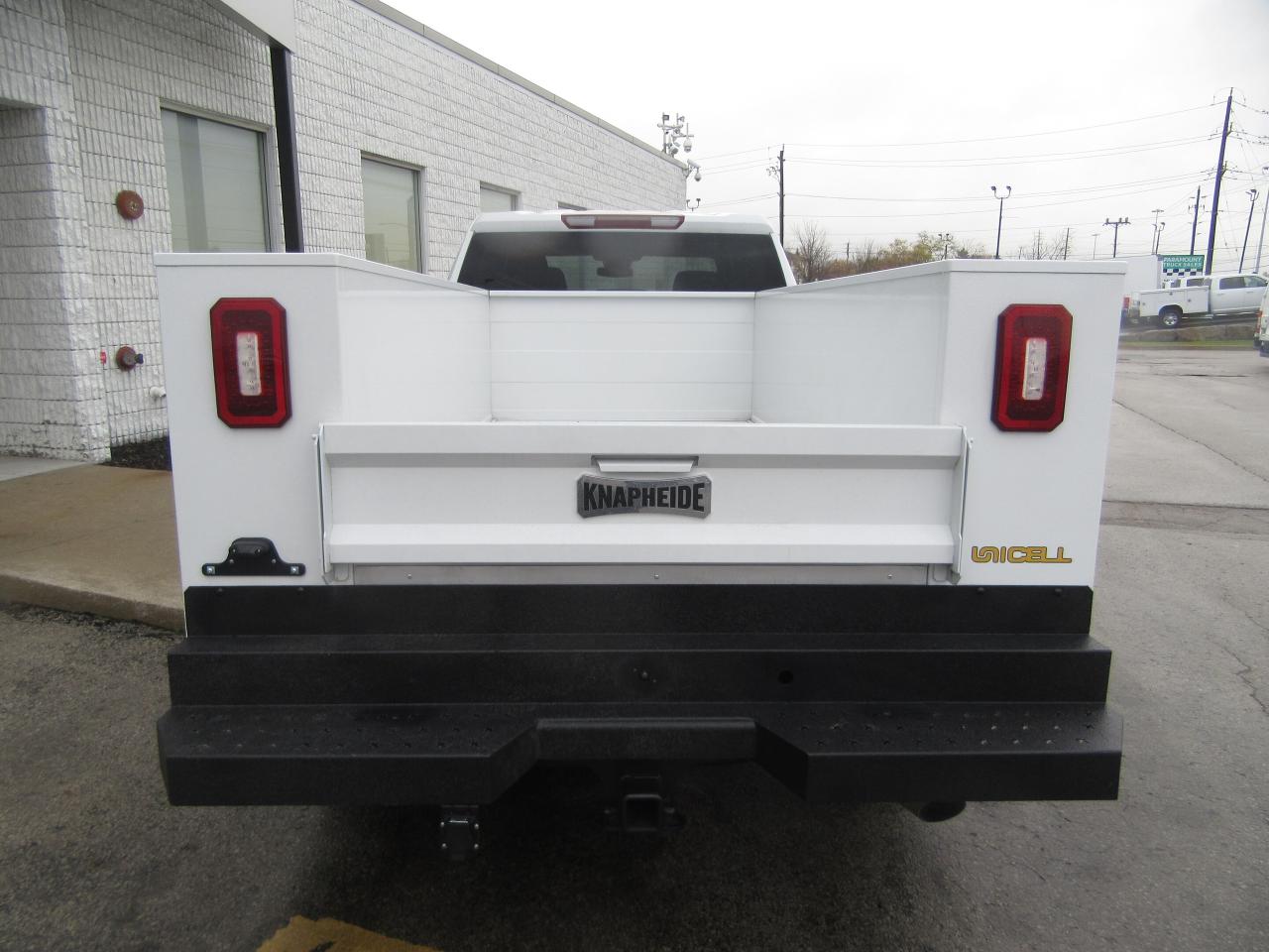 2024 GMC 2500 HD CREW CAB 4X4 NEW SERVICE UTLITY BODY Photo3