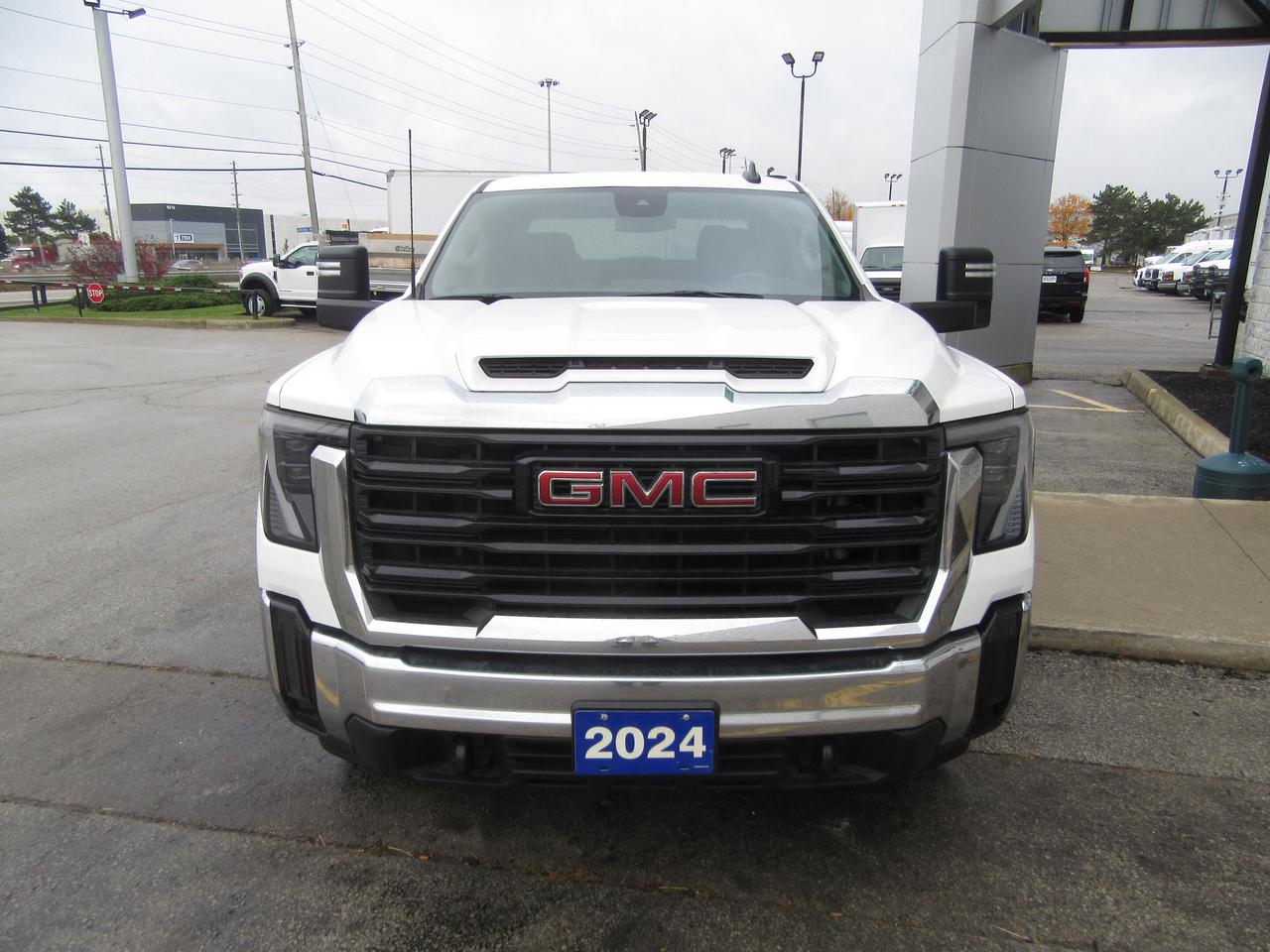 2024 GMC 2500 HD CREW CAB 4X4 NEW SERVICE UTLITY BODY Photo