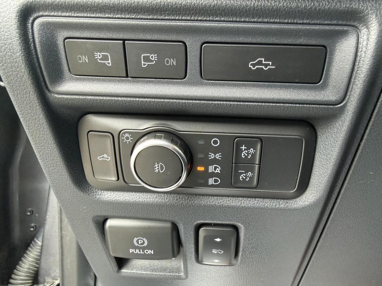 2021 Ford F-150 Lariat 4WD SuperCrew 5.5' Box Photo