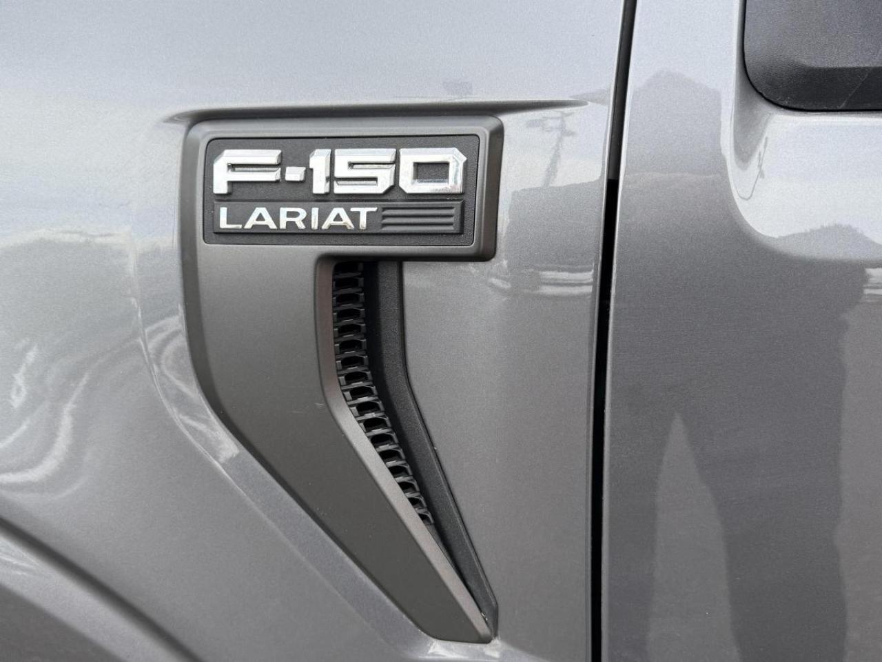 2021 Ford F-150 Lariat 4WD SuperCrew 5.5' Box Photo