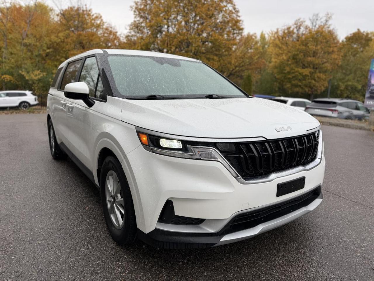 2022 Kia Carnival LX FWD Photo