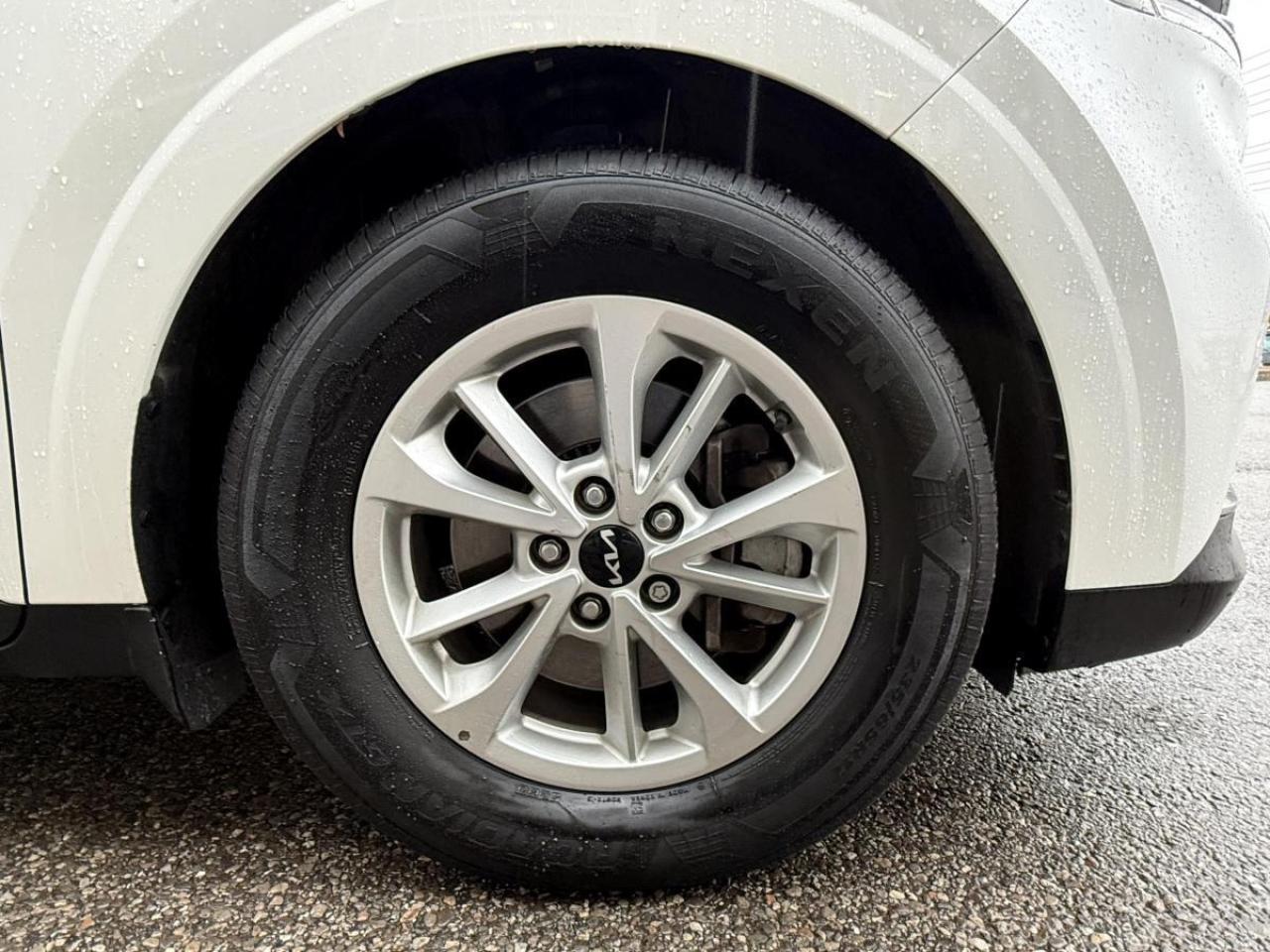 2022 Kia Carnival LX FWD Photo