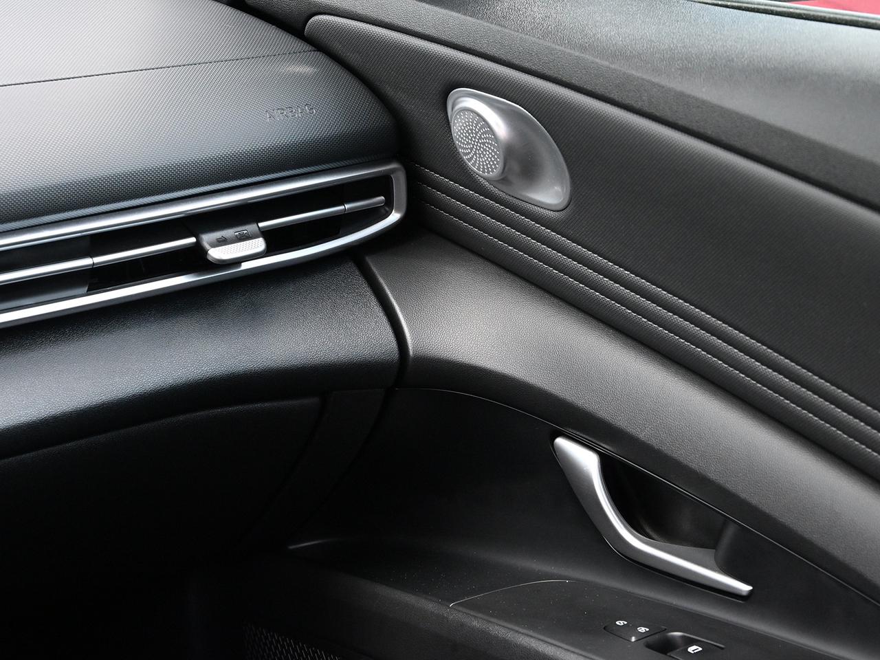 2022 Hyundai Elantra Preferred ~Heated Seats + Wheel ~Camera ~Moonroof Photo