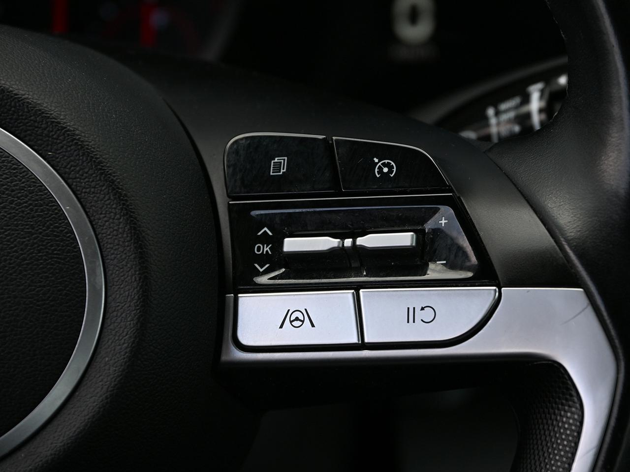 2022 Hyundai Elantra Preferred ~Heated Seats + Wheel ~Camera ~Moonroof Photo