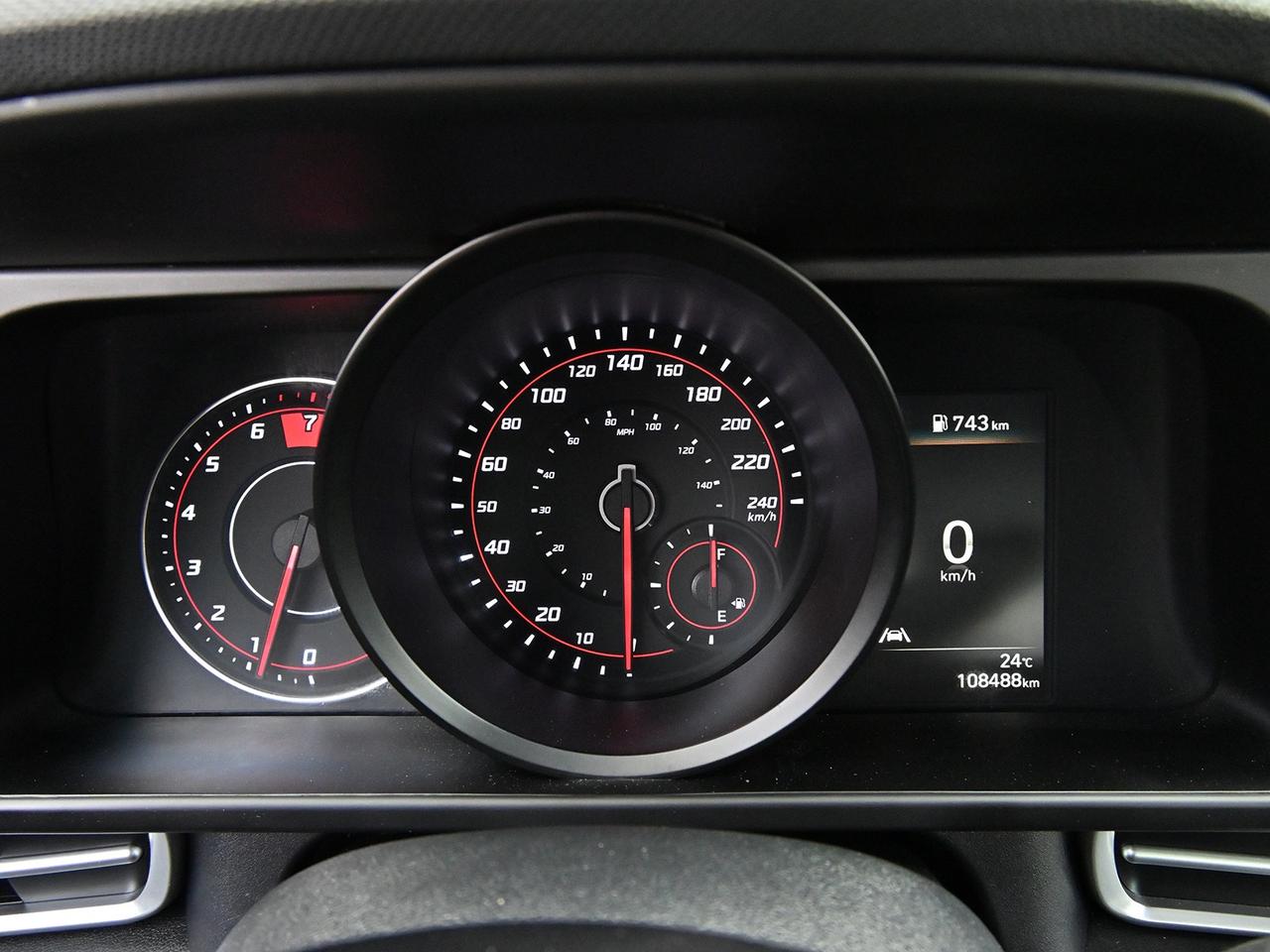 2022 Hyundai Elantra Preferred ~Heated Seats + Wheel ~Camera ~Moonroof Photo