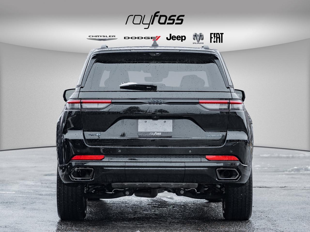 2023 Jeep Grand Cherokee 4xe 30th Anniversary Photo