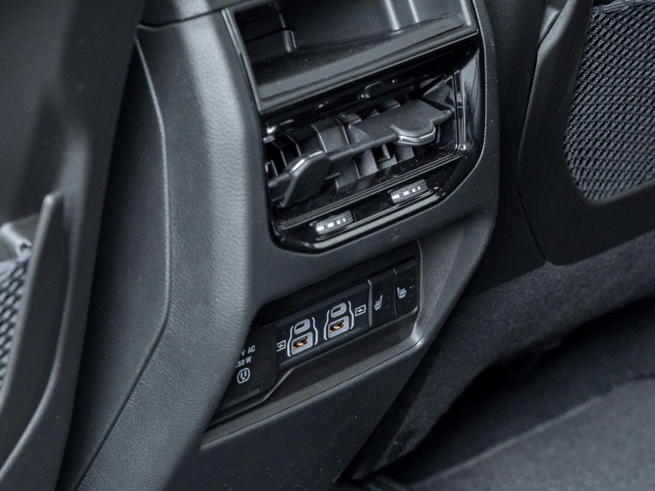 2023 Jeep Grand Cherokee 4xe 30th Anniversary Photo