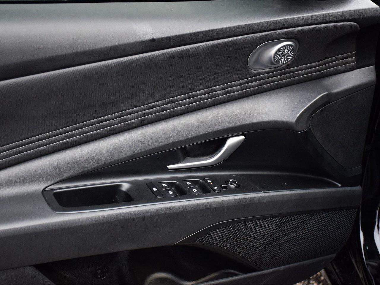 2025 Hyundai Elantra Preferred Finance Discount $1500 Applied Photo