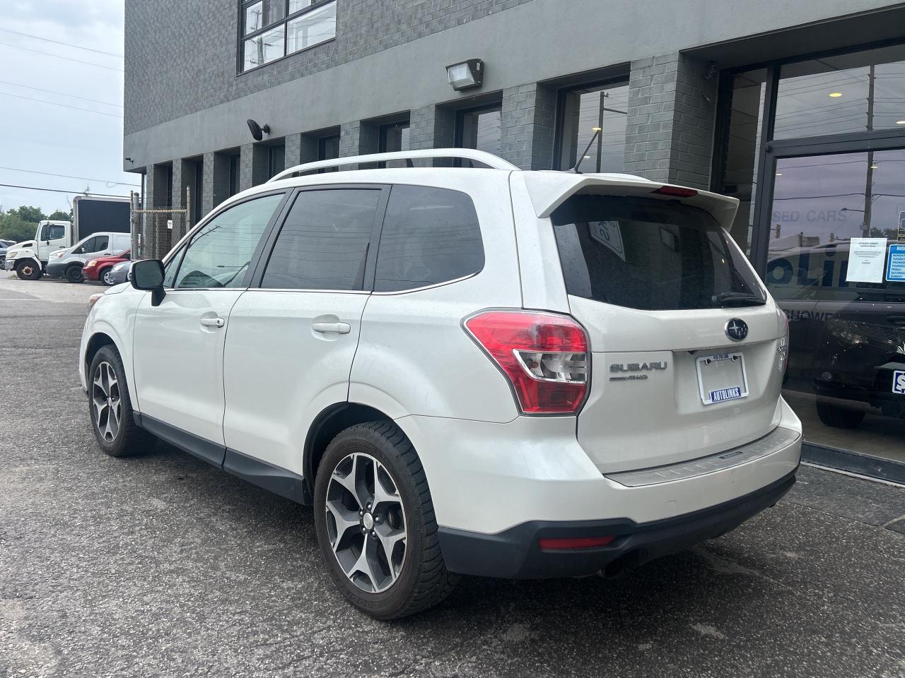 2015 Subaru Forester 5dr Wgn CVT 2.0XT Limited w-Tech Pkg Photo