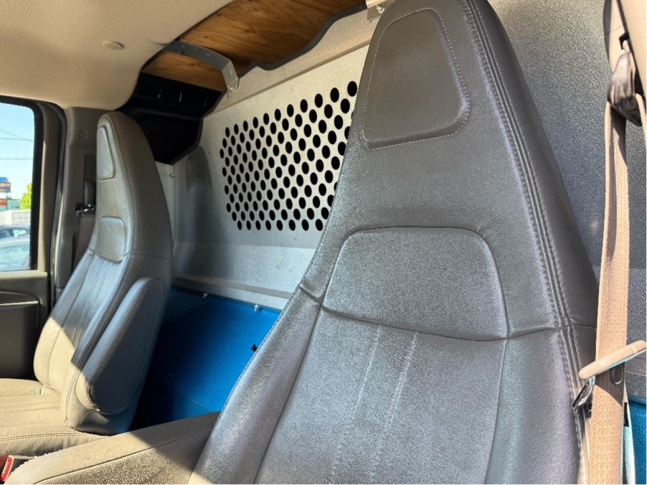 2022 Chevrolet Express 155 Long Wheel Base Certified Warranty LowKMs Photo