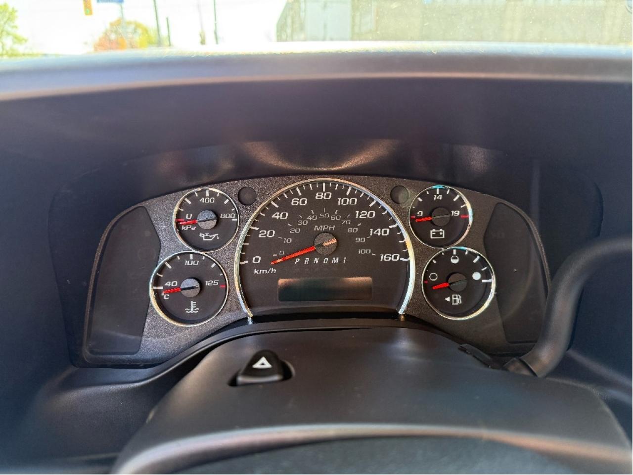 2022 Chevrolet Express 155 Long Wheel Base Certified Warranty LowKMs Photo