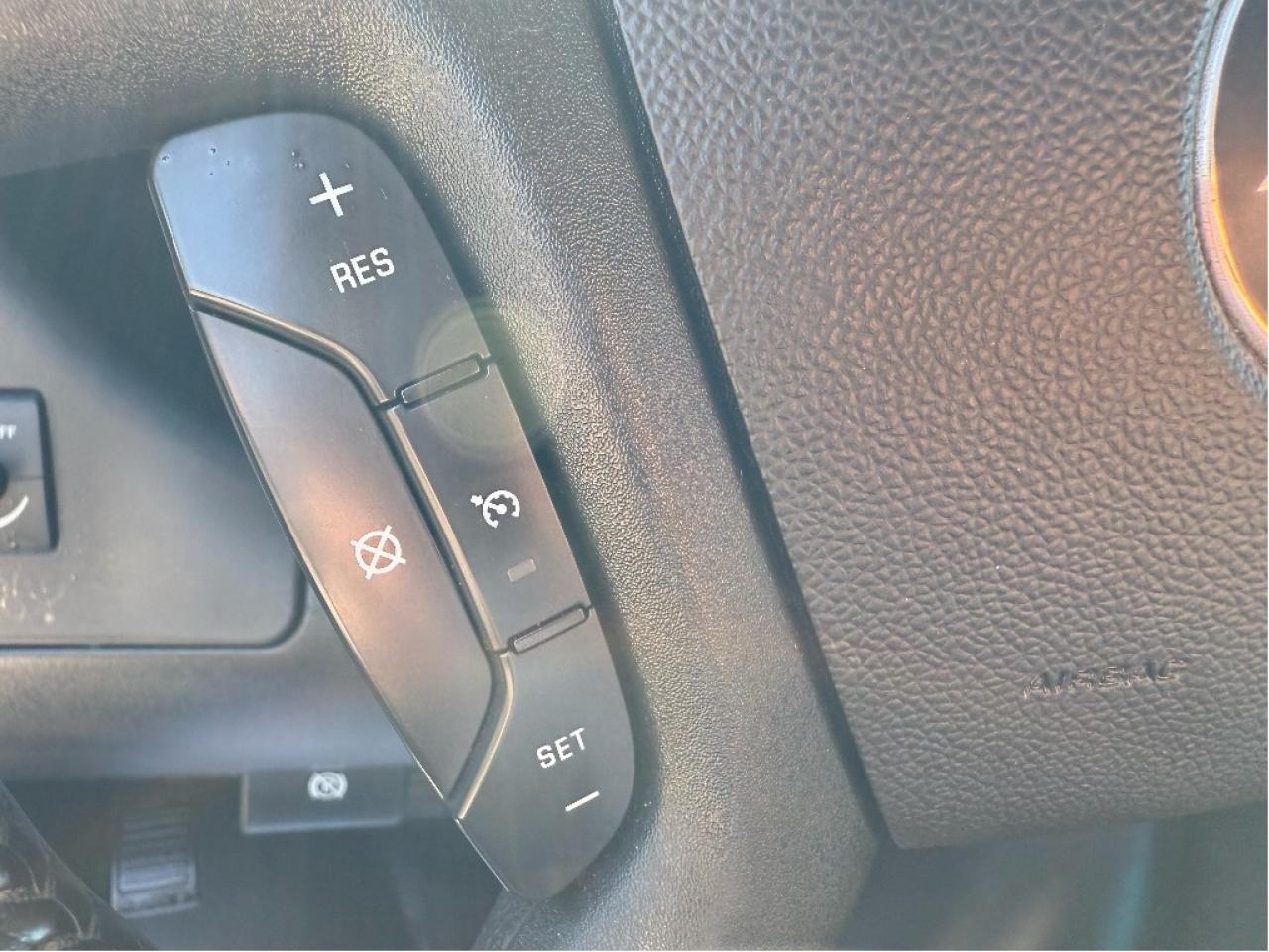 2022 Chevrolet Express 155 Long Wheel Base Certified Warranty LowKMs Photo