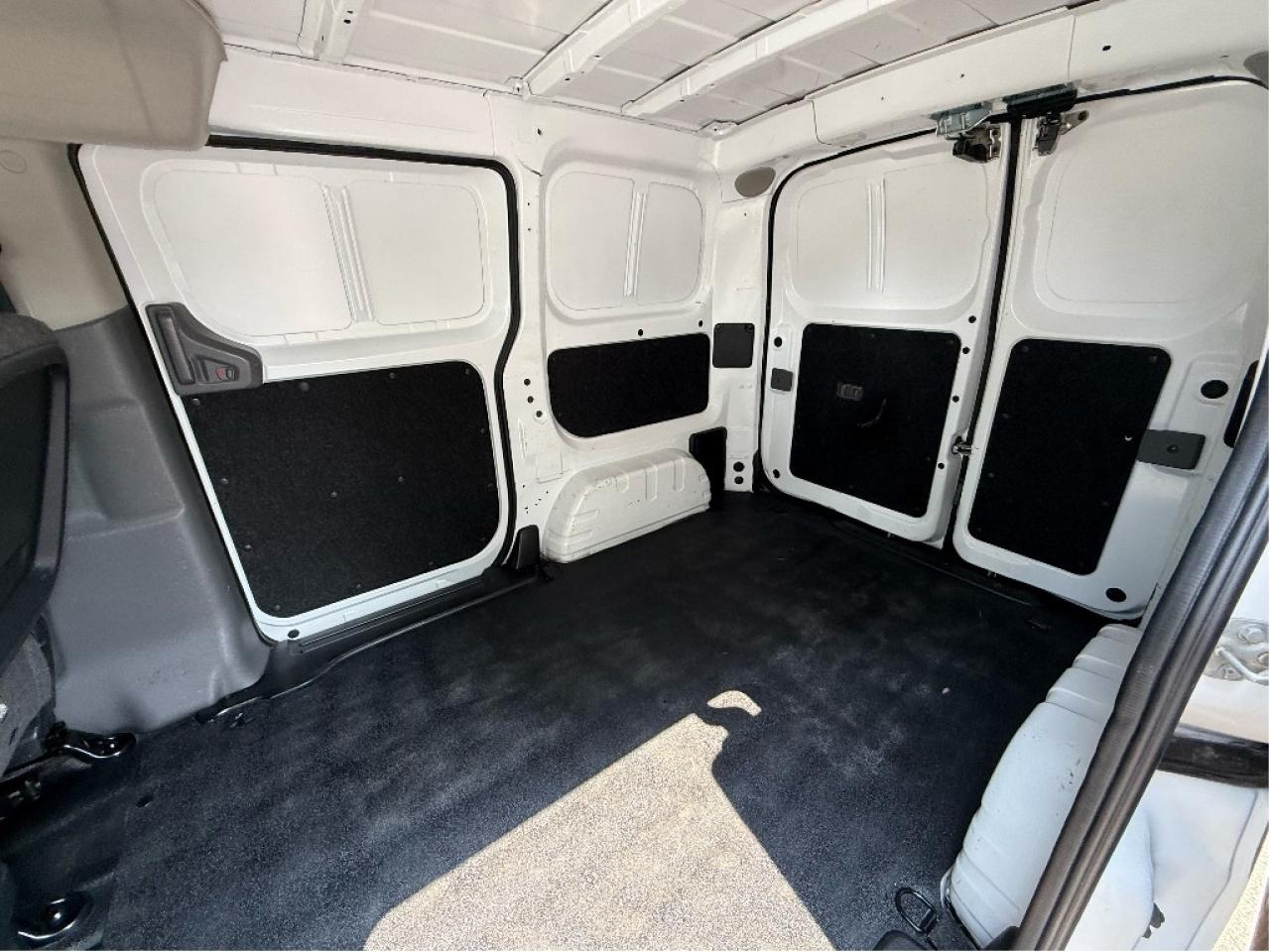 2019 Nissan NV200 Compact Cargo SV Back Up Camera Certified LowKM Parking Sensors Photo