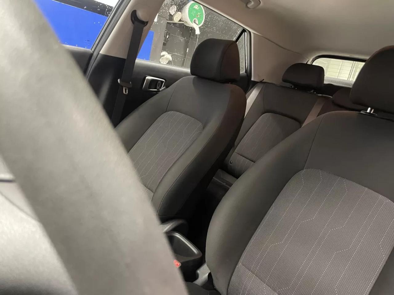 2021 Hyundai Venue Essential Photo