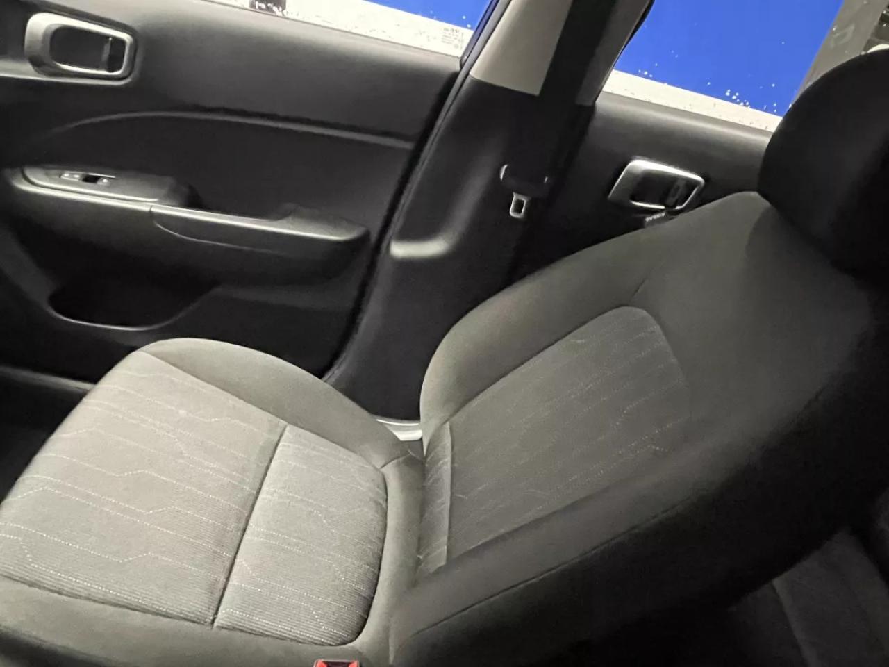 2021 Hyundai Venue Essential Photo