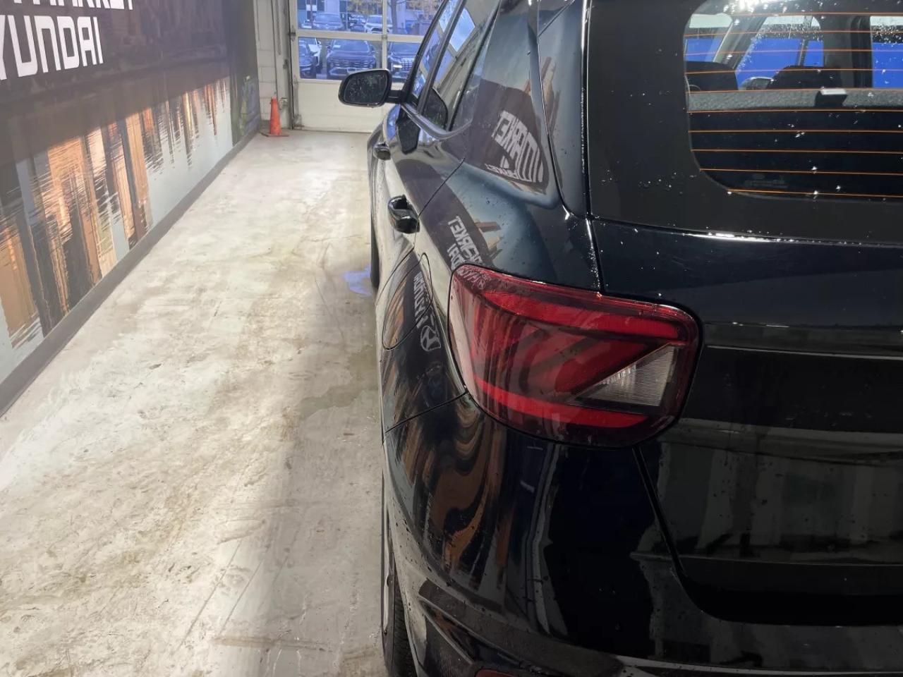 2021 Hyundai Venue Essential Photo