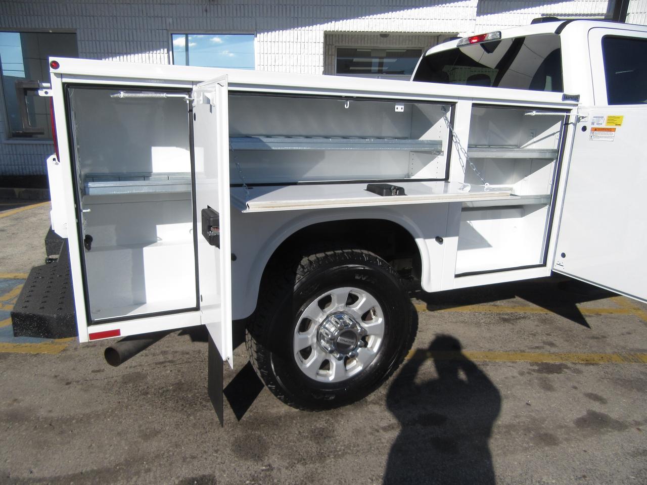 2024 Ford F-250 CREW CAB 4X4 XLT NEW SERVICE UTILITY BODY Photo