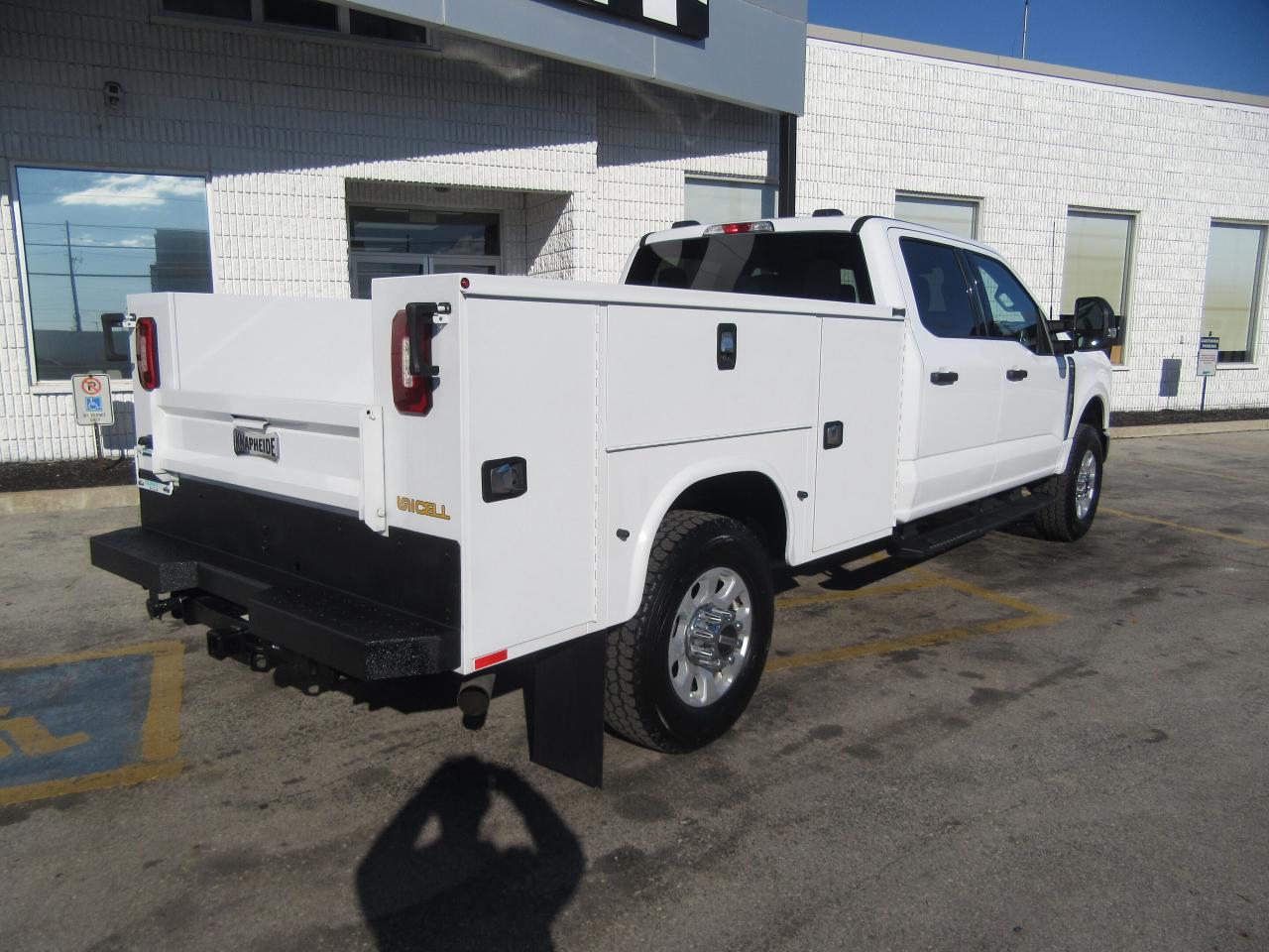 2024 Ford F-250 CREW CAB 4X4 XLT NEW SERVICE UTILITY BODY Photo