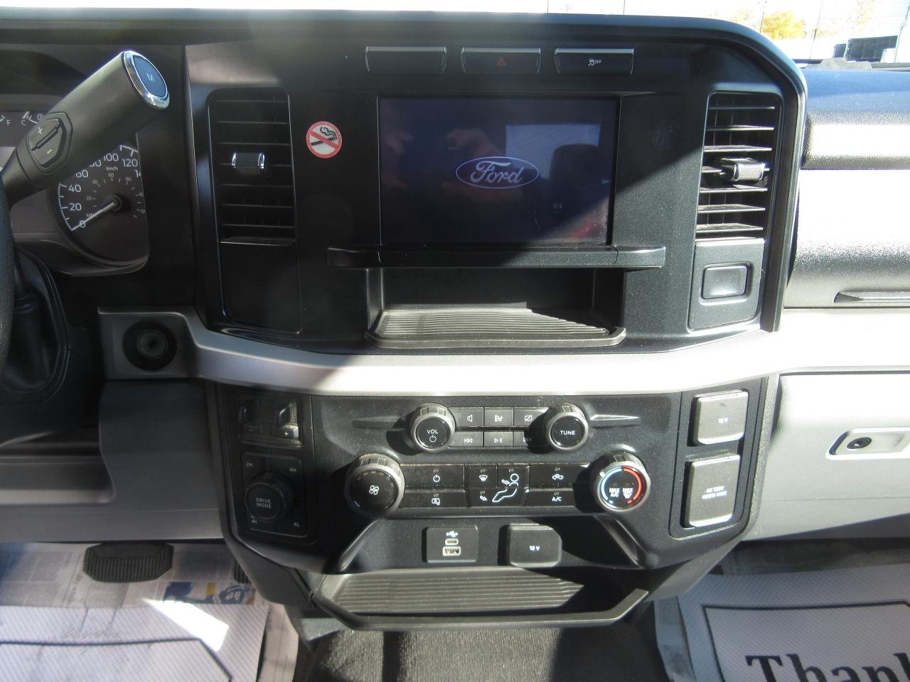 2024 Ford F-250 CREW CAB 4X4 XLT NEW SERVICE UTILITY BODY Photo