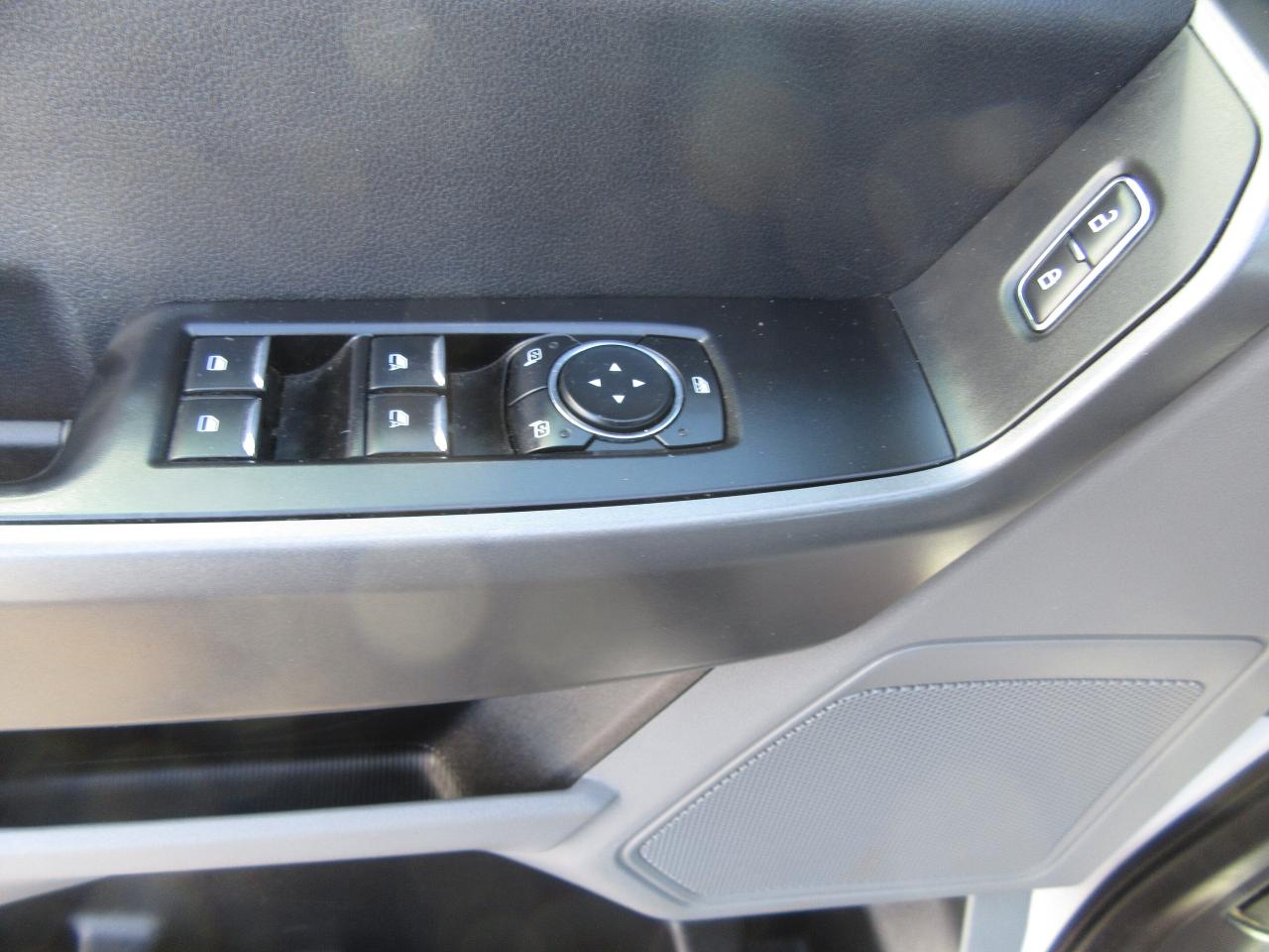 2024 Ford F-250 CREW CAB 4X4 XLT NEW SERVICE UTILITY BODY Photo