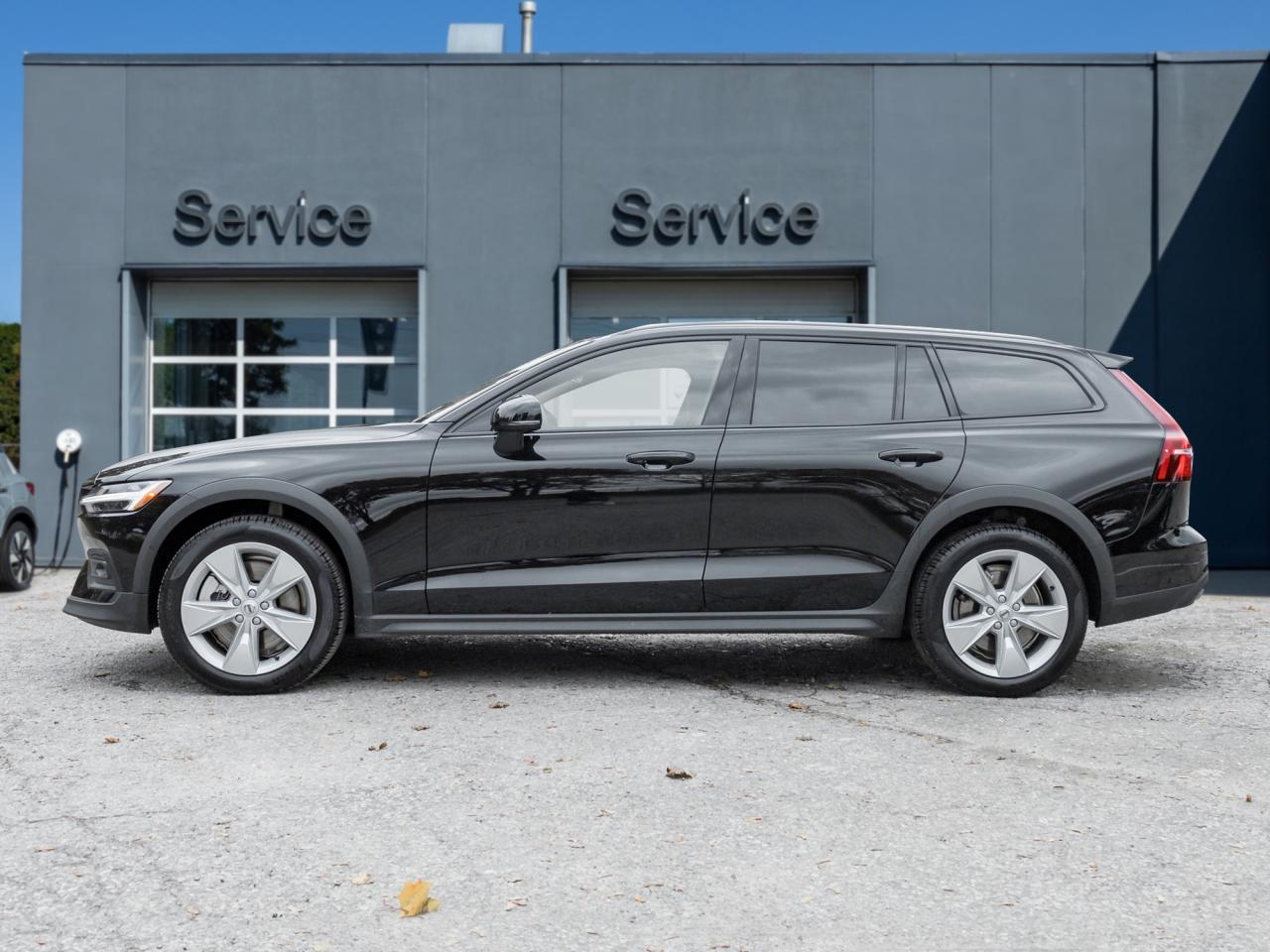 2025 Volvo V60 Cross Country B5 AWD STATION WAGON  VOLVO CPO  NEARLY NEW Photo