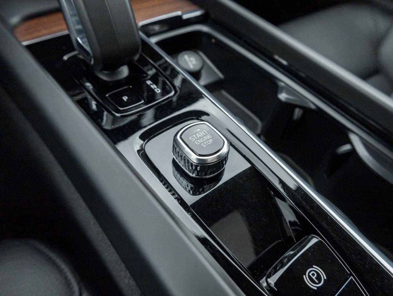 2025 Volvo V60 Cross Country B5 AWD STATION WAGON  VOLVO CPO  NEARLY NEW Photo