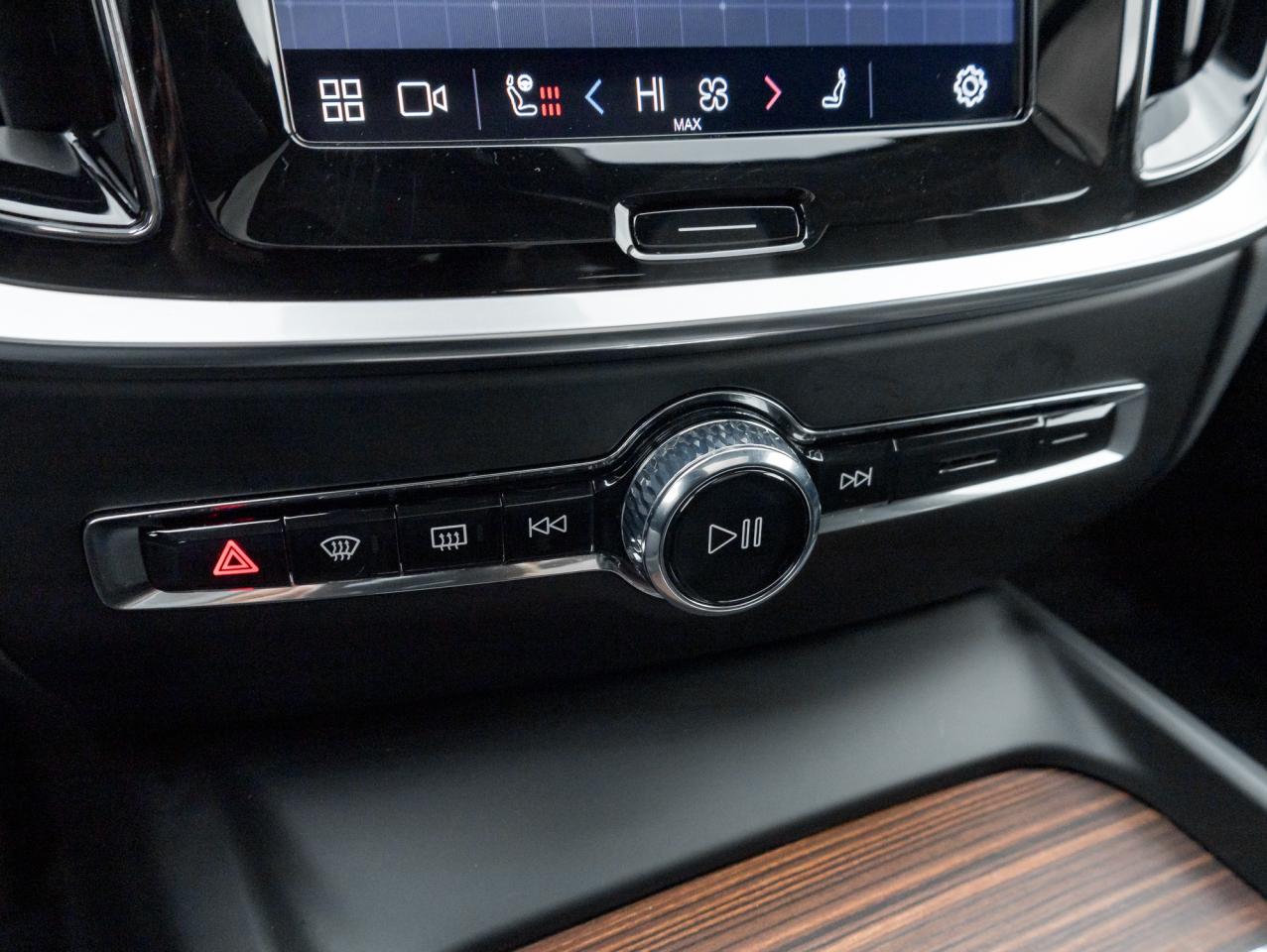 2025 Volvo V60 Cross Country B5 AWD STATION WAGON  VOLVO CPO  NEARLY NEW Photo