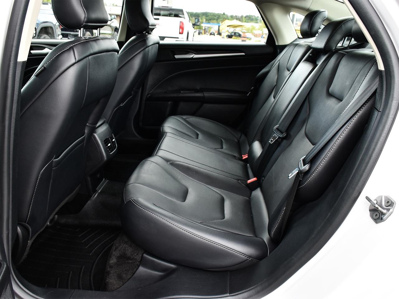 2018 Ford Fusion Titanium AWD ~Leather ~Heated/Cooled Seats ~Camera Photo