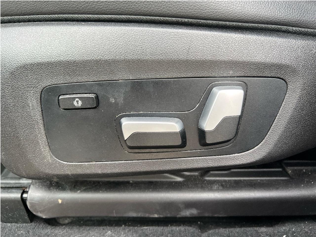 2021 BMW X3 xDrive30i Nav B.Cam Sunroof AWD Driver Assist Pack Photo