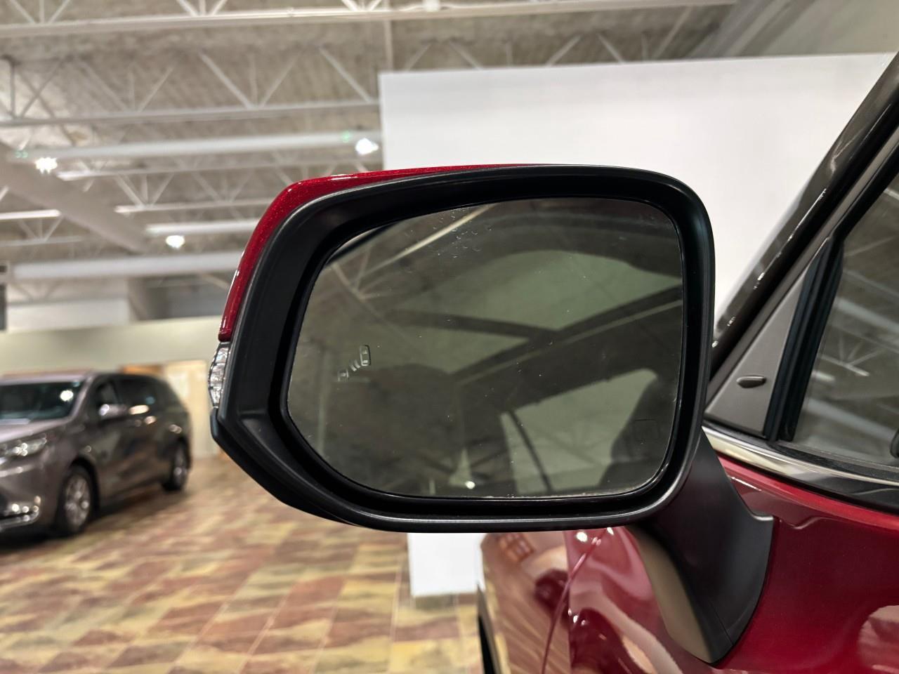 2024 Toyota Highlander LIMITED  Photo