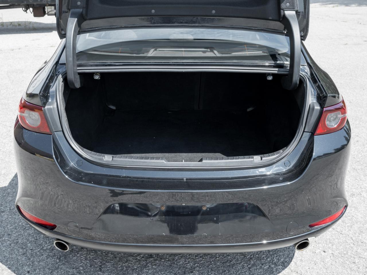 2020 Mazda MAZDA3 One Owner-Dealer Serviced-Heated Seats-Carplay Photo