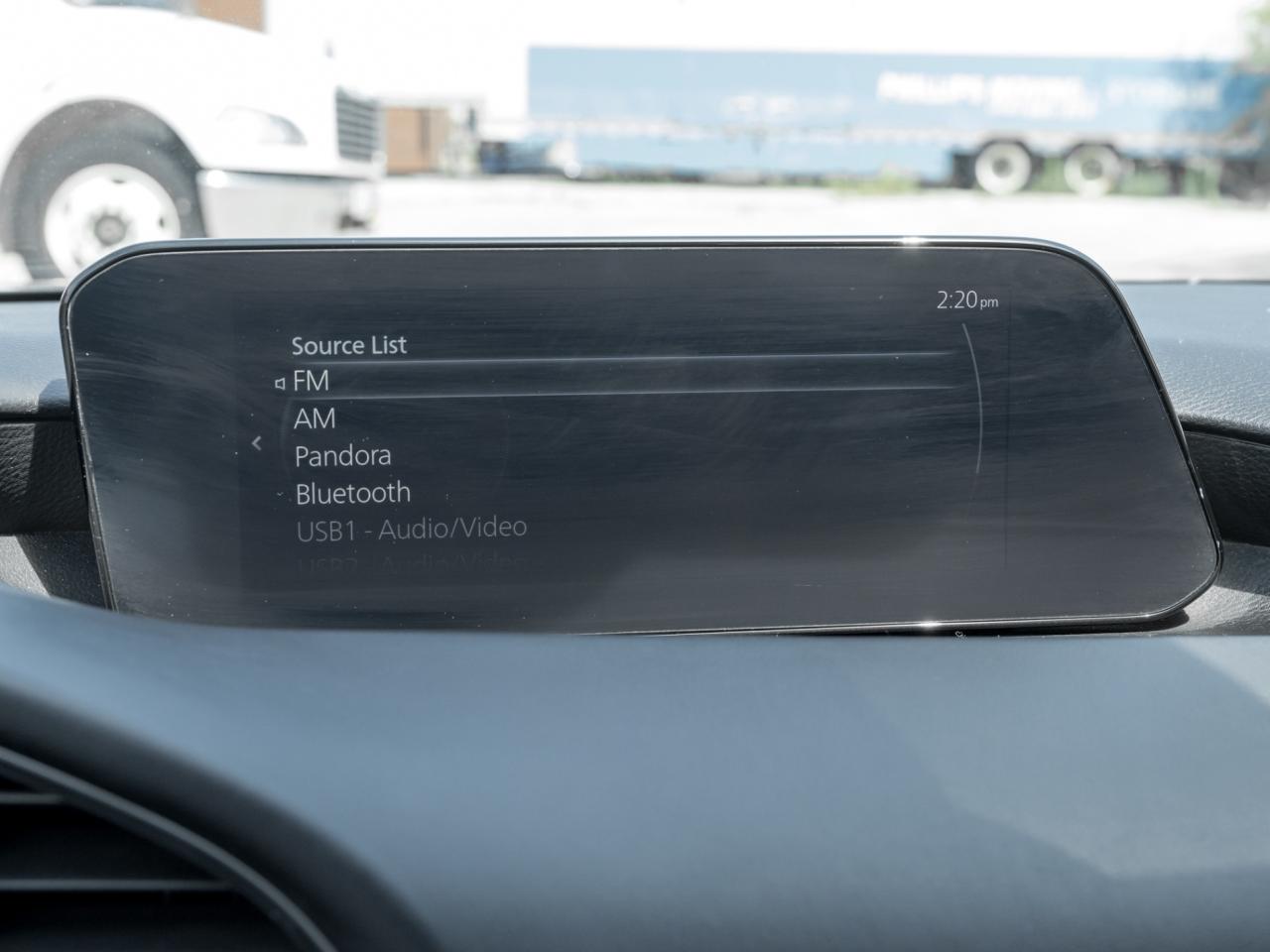 2020 Mazda MAZDA3 One Owner-Dealer Serviced-Heated Seats-Carplay Photo