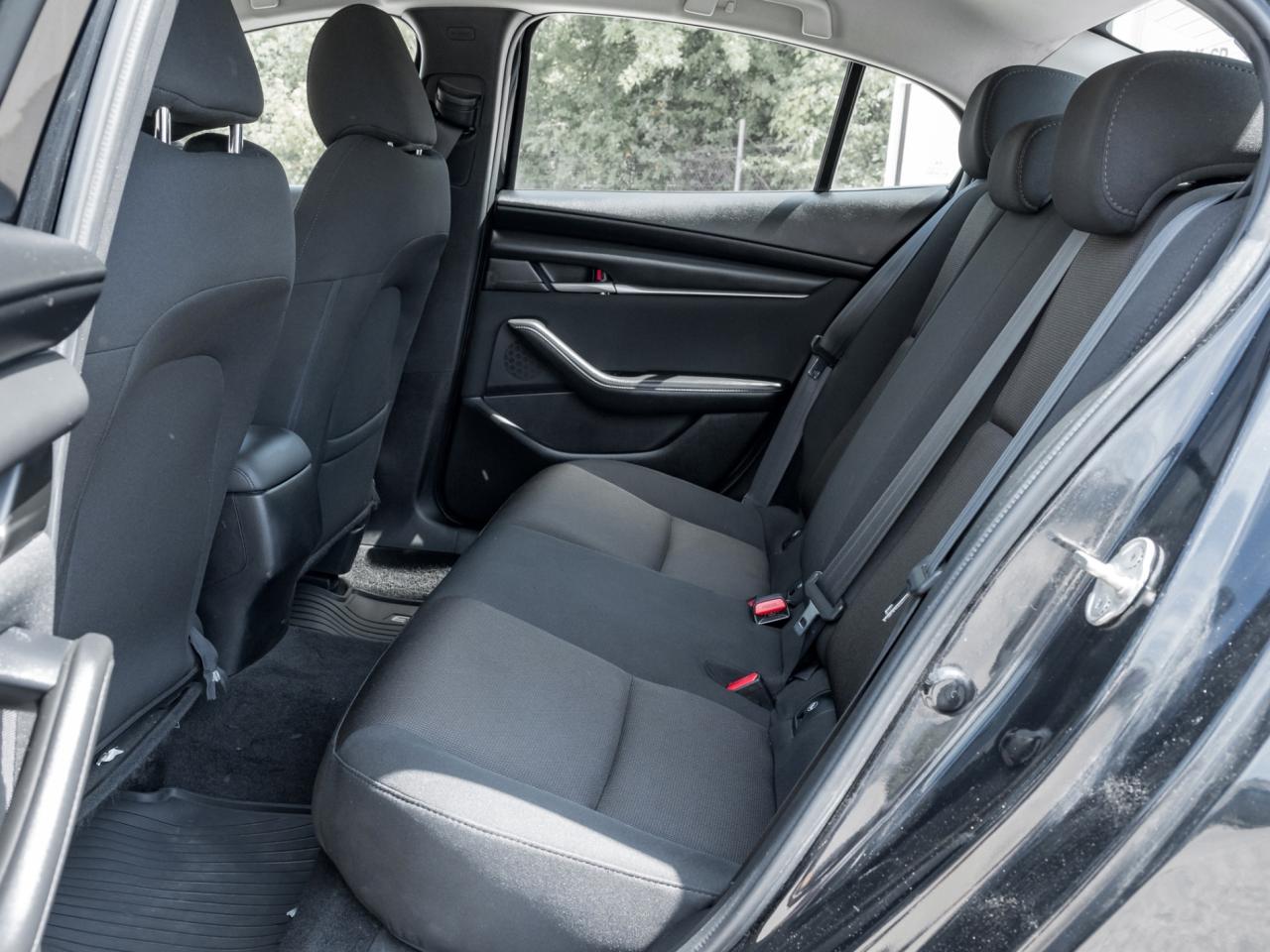 2020 Mazda MAZDA3 One Owner-Dealer Serviced-Heated Seats-Carplay Photo