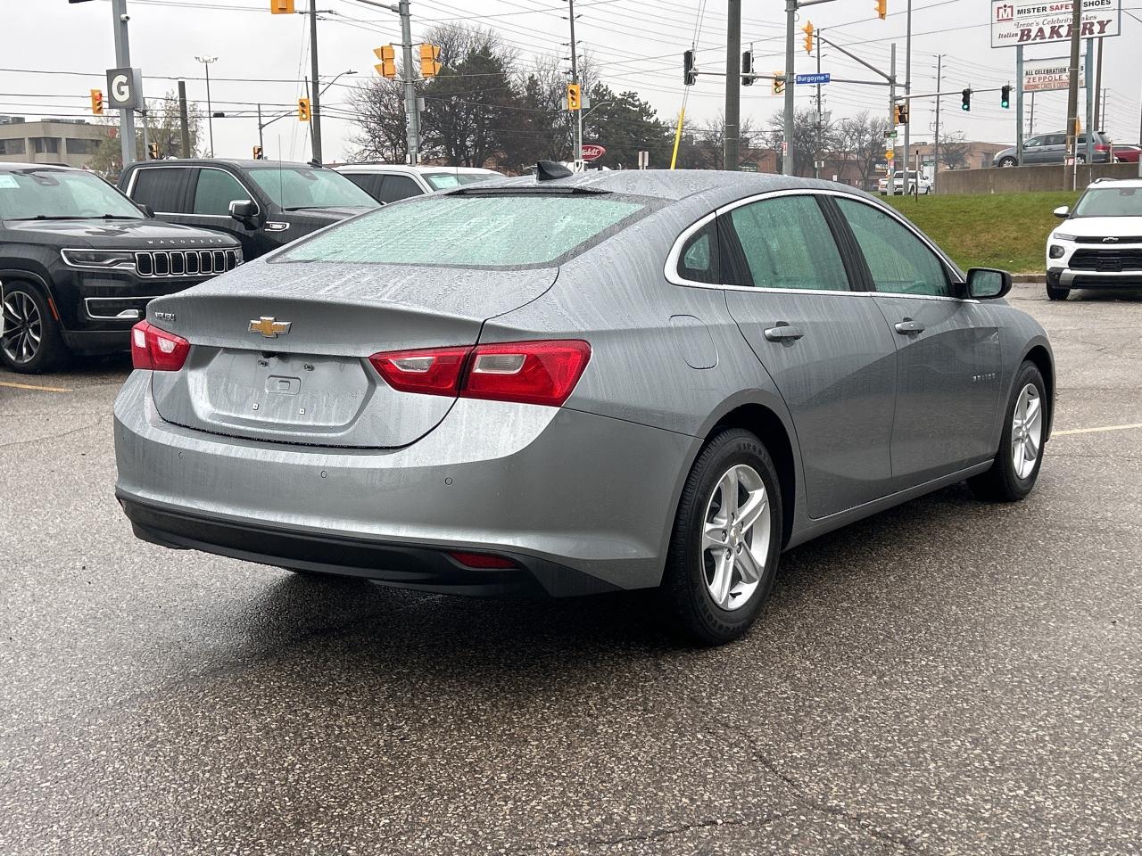 2024 Chevrolet Malibu 4dr Sdn LS Photo4