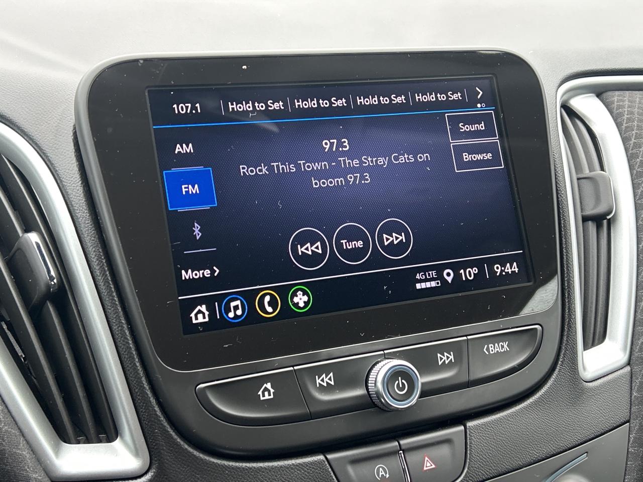 2024 Chevrolet Malibu 4dr Sdn LS Photo