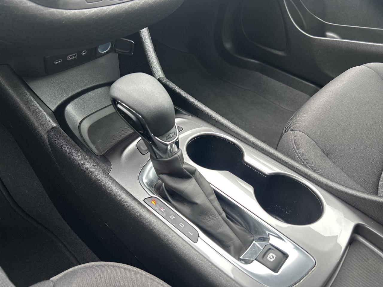 2024 Chevrolet Malibu 4dr Sdn LS Photo