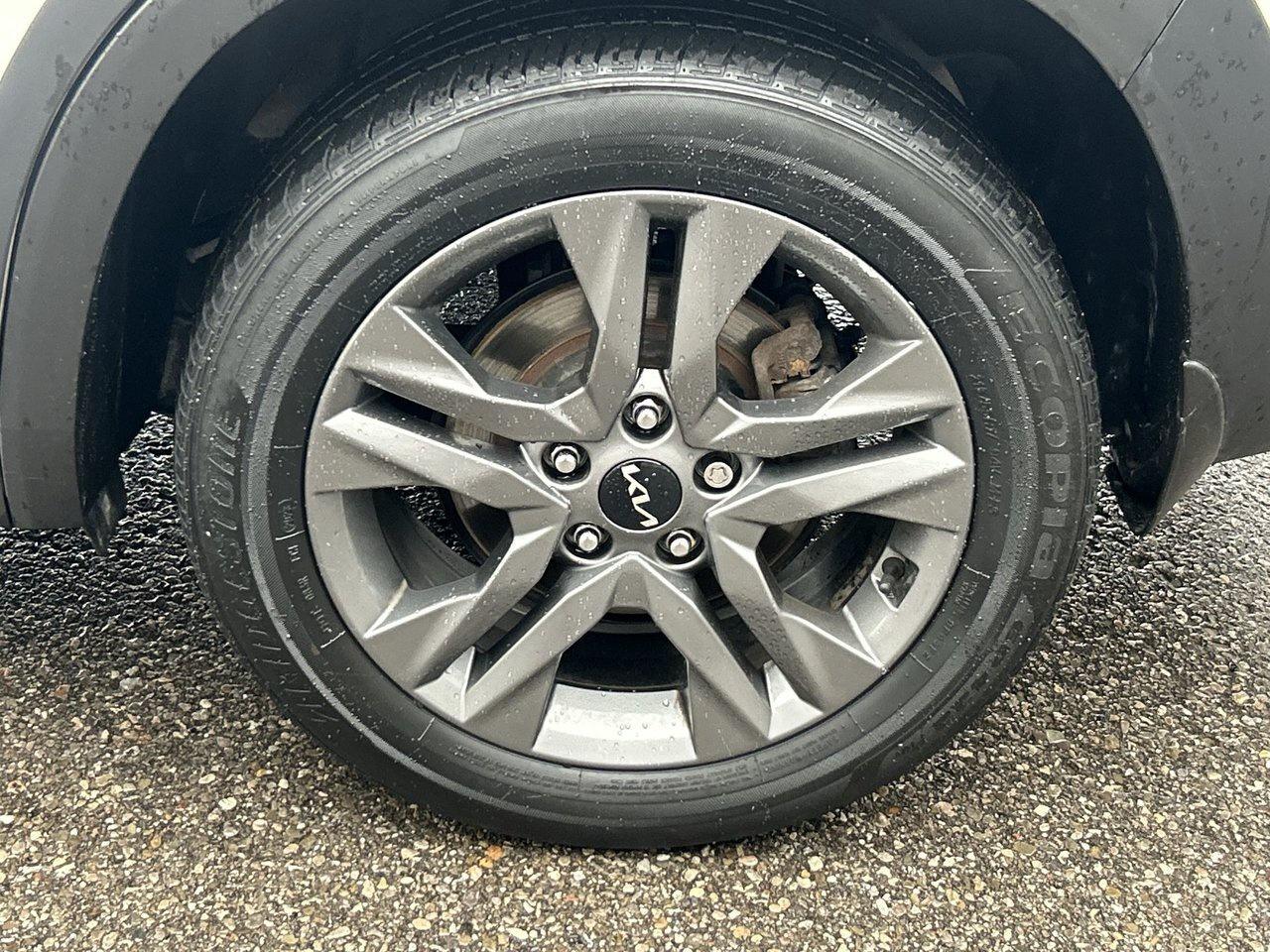 2023 Kia Seltos LX AWD 1-Owner Clean CarFax CarPlay Heated Seats Photo