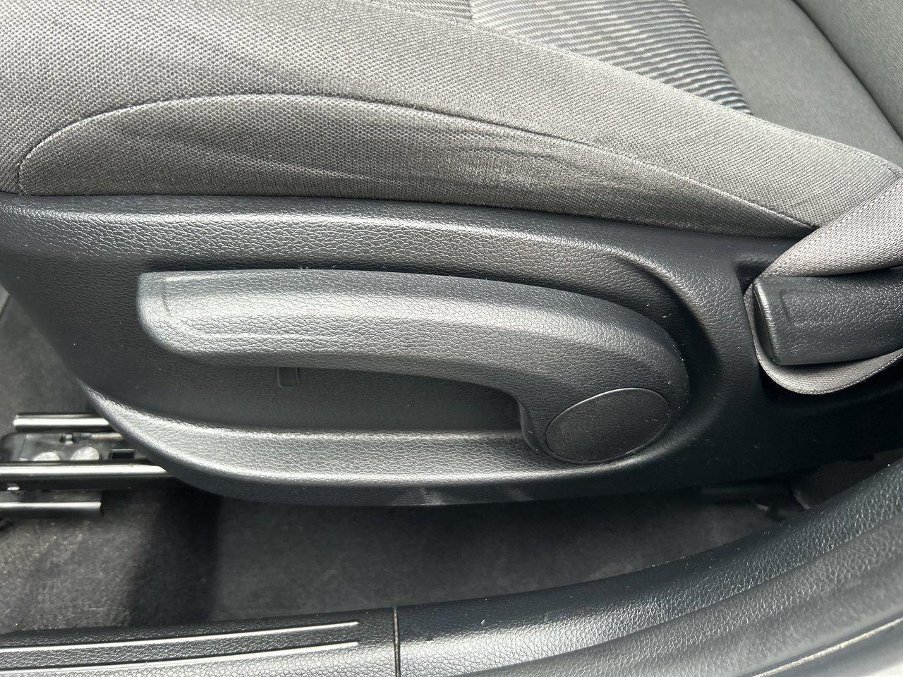 2023 Kia Seltos LX AWD 1-Owner Clean CarFax CarPlay Heated Seats Photo