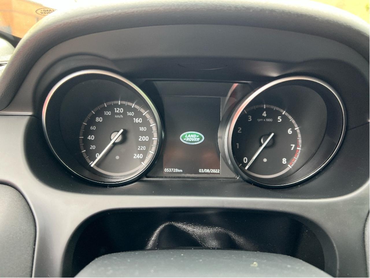 2018 Land Rover Discovery Sport HSE AWD Loaded Panoramic Sunroof New Brakes Photo