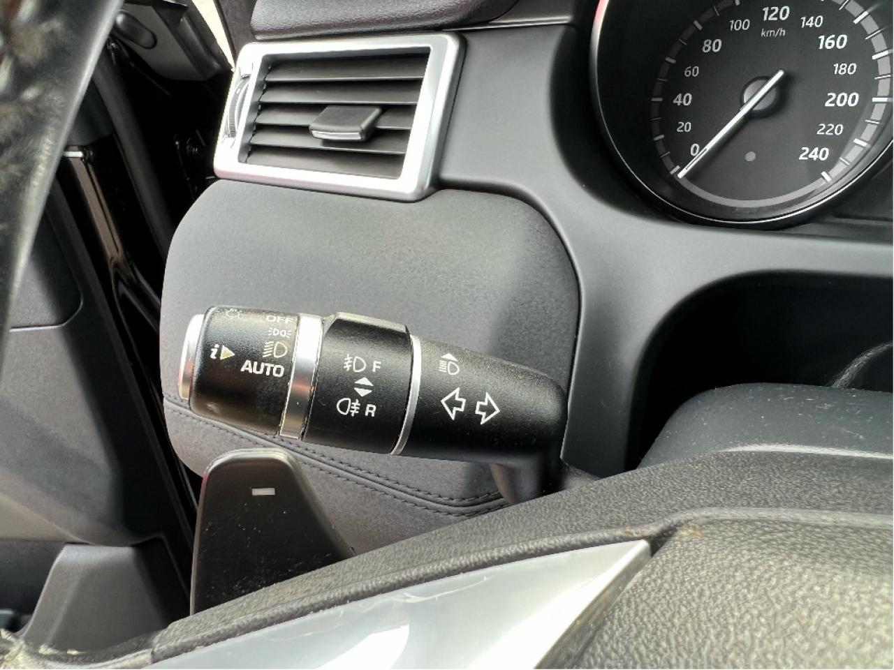 2018 Land Rover Discovery Sport HSE AWD Loaded Panoramic Sunroof New Brakes Photo