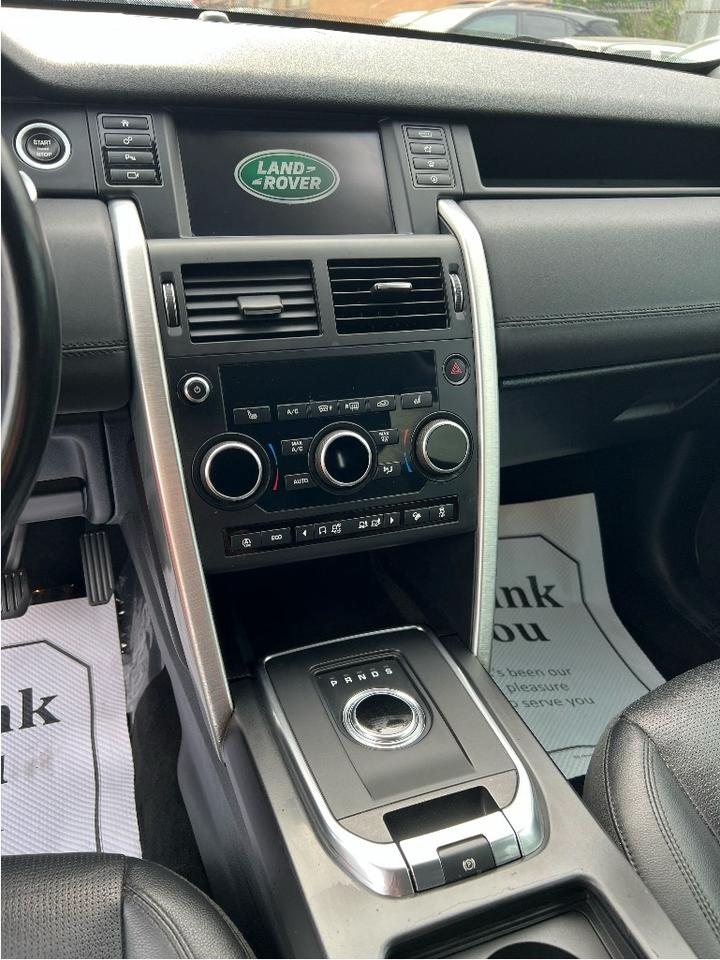 2018 Land Rover Discovery Sport HSE AWD Loaded Panoramic Sunroof New Brakes Photo