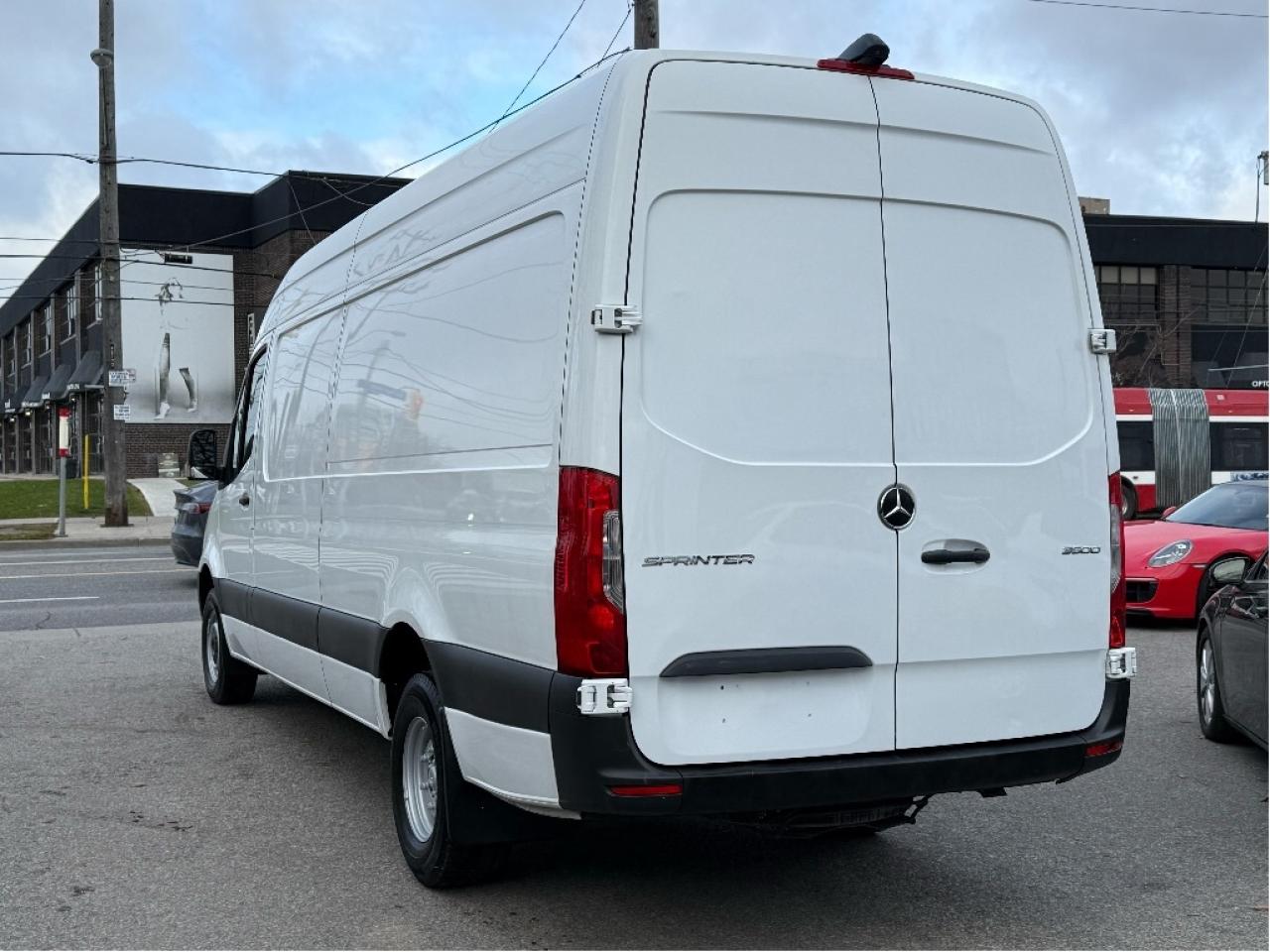 2022 Mercedes-Benz Sprinter Cargo Van 3500 High Roof V6 170 CleanCarFax Certified 3Seats Photo3